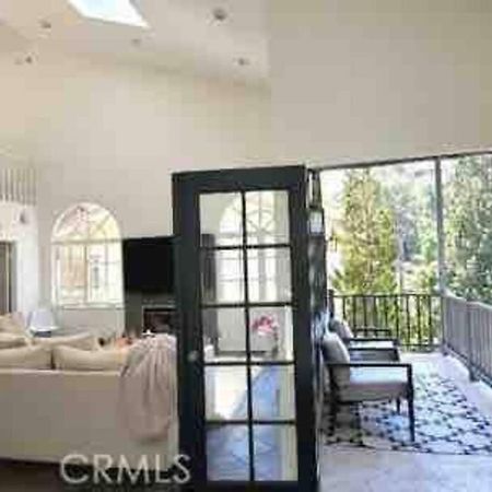 Stunning Mediterranean Mansion In Laurel Canyon Los Angeles Extérieur photo