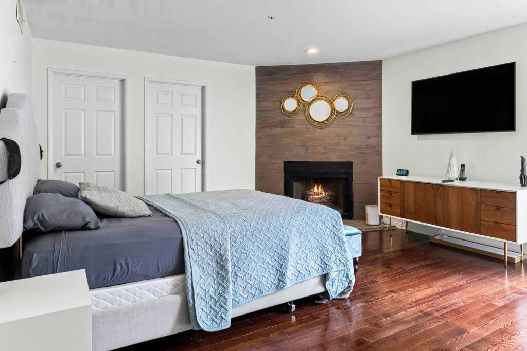 Stunning Mediterranean Mansion In Laurel Canyon Los Angeles Extérieur photo